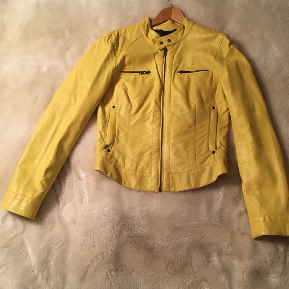 Leather jacket - Picture 1 of 5